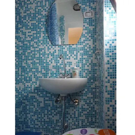 Casa Gio' - Casa Indipendente Con Cucina Апартаменты